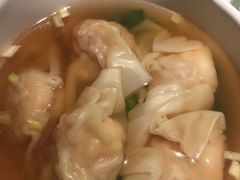 -新大咀港式茶餐厅(宝山万达店)