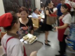 等位区-咬不得高祖生煎·简餐(高银街店)