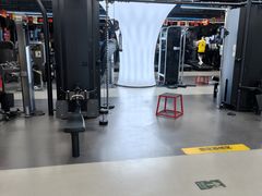 -超鹿运动(五四路恒力城店)