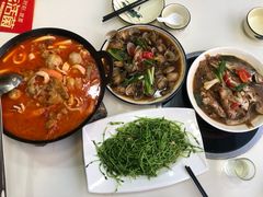 -鑫悦楼煎蟹·16年海鲜大排档