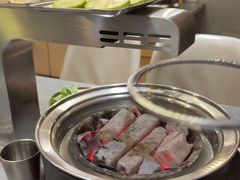 -围炉肉舍•炭烤活鳗•丹东海鲜烤肉(步行街店)