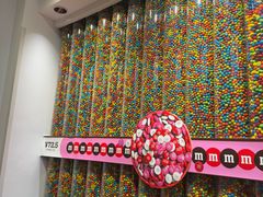 -m豆巧克力世界(上海世茂广场店)