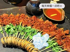 -何师烧烤·香辣蟹·川菜·30年老品牌(太古里旗舰店)