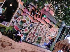 -钟书阁(松江泰晤士小镇店)