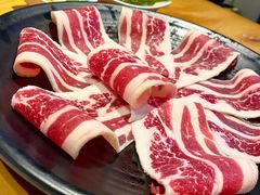 精品牛五花-唯成•韩国炭火烤肉 유성고기