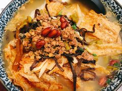 七爷螺蛳粉-螺世纪螺蛳粉·桂味小排档(裕德店)