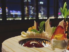 草莓奶冻-AZUL by FUEL蓝色·法式酒馆(琶醍店)