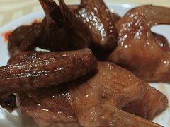 招牌烤乳鸽-石岐佬中山菜馆(张溪店)