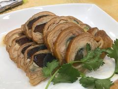 七彩皮蛋卷-九大簋家宴(北京路店)