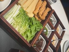 -五谷丰登农家院·地道胶东菜·海鲜烧烤(威海店)