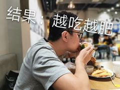 -HELLO 27 意面·沙拉·帕尼尼