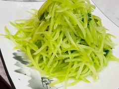 凉拌青笋-宝发园名菜馆