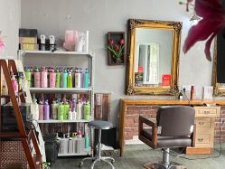 -靓典造型护肤SPA