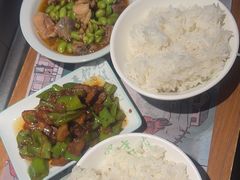 -老乡鸡(上海白玉兰广场店)