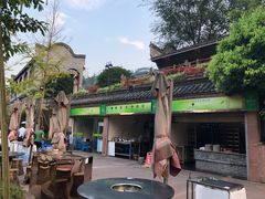 -楠柏弯休闲山庄(梨花溪店)