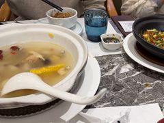 -港丽餐厅(正大店)