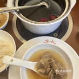 吃海鲜的快乐  老友记海鲜火锅店 真新鲜~性价比很ok[调皮]