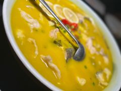 豆腐花酸菜鱼-麻六记(凤凰汇店)