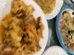 -鹤乡东北菜(崮山路店)
