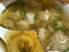 -张阿三馄饨店