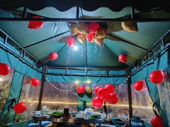 -冰冰龙虾·江湖菜·花园江景餐厅