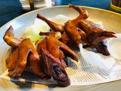 -蝴蝶里·粤菜·点心(滨江龙湖店)