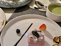 -MONICH牛排融合餐厅(和义大道购物中心店)