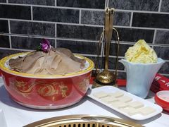 -欠火锅·水牛毛肚·团建聚餐·生日宴(何山路店)