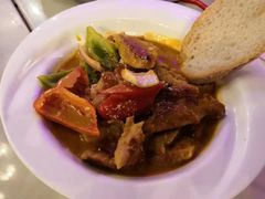 -樱花里音乐餐吧·牛扒椰子鸡(东圃店)