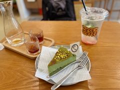 -Reset Coffee 与海咖啡