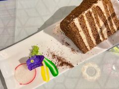 -米德维奇俄式西餐厅(西六道街店)