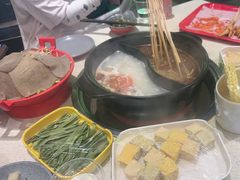 -钢管厂五区小郡肝串串香火锅(梅川路店)