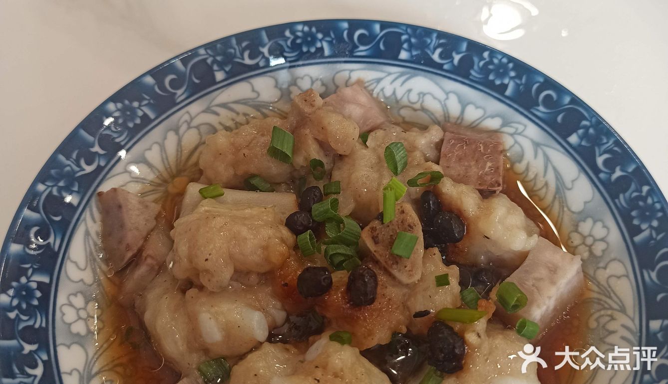 美味炖汤与特色菜的完美结合