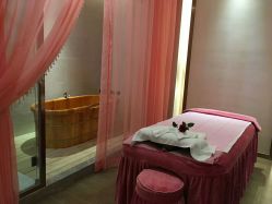 -苑苑vbeauty科技美容SPA