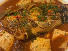 乾隆鱼头烧豆腐-乾隆美食·本帮菜(黄河路店)