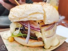 超厚芝士牛肉汉堡-魏斯理汉堡(西安沣东吾悦店)