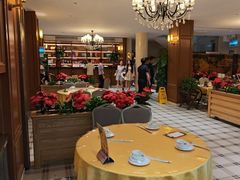 -鹏城人家海鲜酒家·23年老字号(较场尾店)