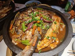 -鸣记脆皮烤鱼·海鲜烤鱼(三八广场店)