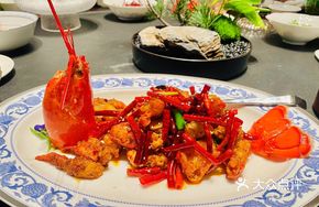 Qubei Chili Stir-fried Boston Lobster