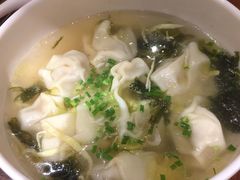 小馄饨-大食代美食广场(上海中心店)