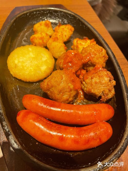 萨莉亚意式餐厅(南京环亚凯瑟琳广场店)特色烤肠拼盘图片