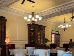 -Salon de Ville浦江汇(上海外滩华尔道夫酒店店)