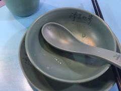 -湾区九号鲜切牛肉火锅(明珠南路店)