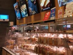 面包甜点陈列柜-巴黎贝甜(国贸店)