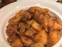小牛压土豆-七菜馆·东北菜·蒸饺(文体路店)