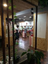 -镁连社·美联社