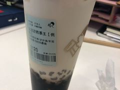 -喜茶(上海打浦桥日月光gelato lab+店)