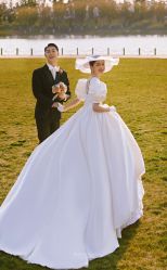 -挪娅婚纱摄影皇家会所