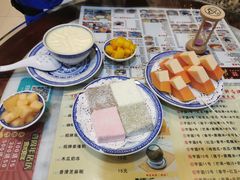 三色牛奶方砖-广信牛奶甜品世家(台东店)