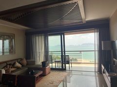 -三亚湾海居铂尔曼度假酒店